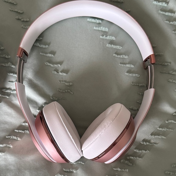 Solo3 Wireless. Rose Gold - Picture 4 of 11